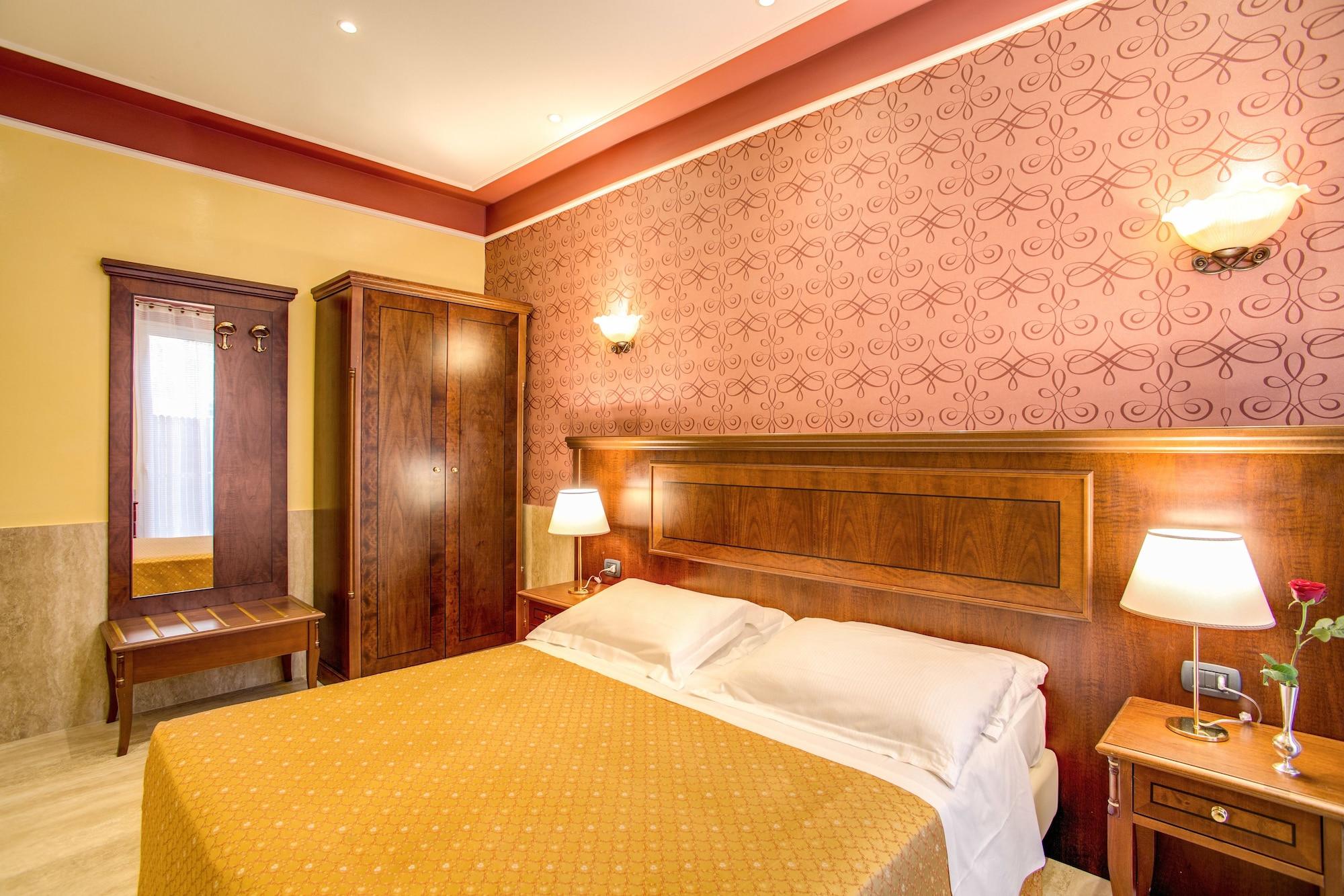 Aurelius Art Gallery Hotel 3*
