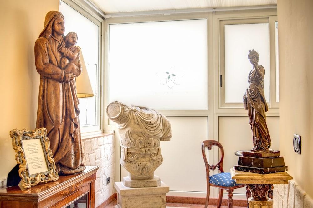 Aurelius Art Gallery Roma